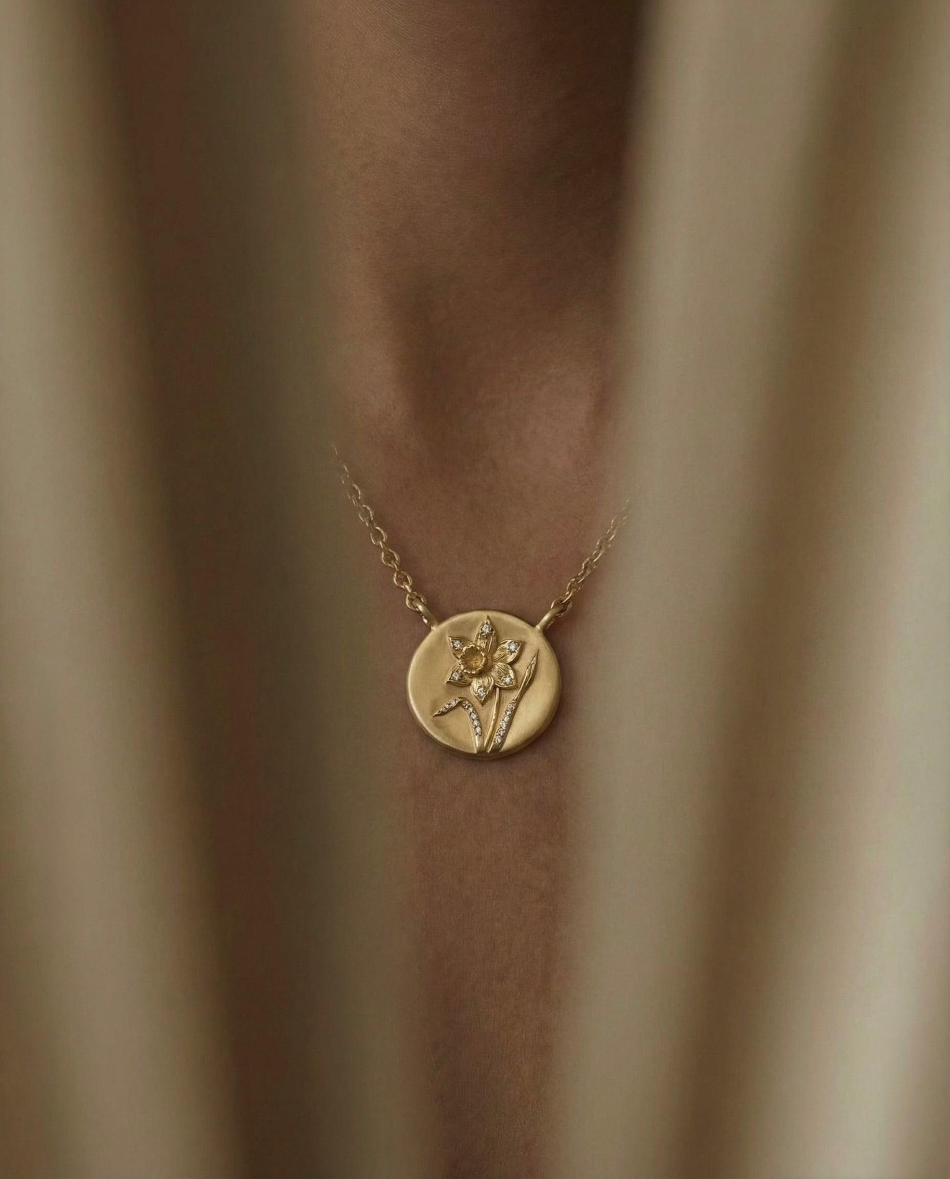 How to Build a Fine Jewelry Collection