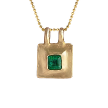 Redamo Necklace